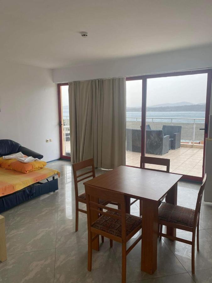 Safo Apartments&Rooms Sozopol Buitenkant foto