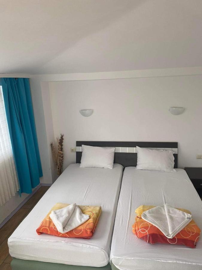 Safo Apartments&Rooms Sozopol Buitenkant foto