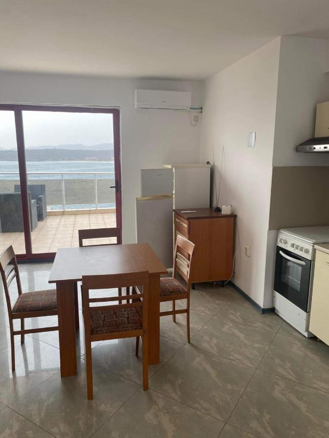 Safo Apartments&Rooms Sozopol Buitenkant foto