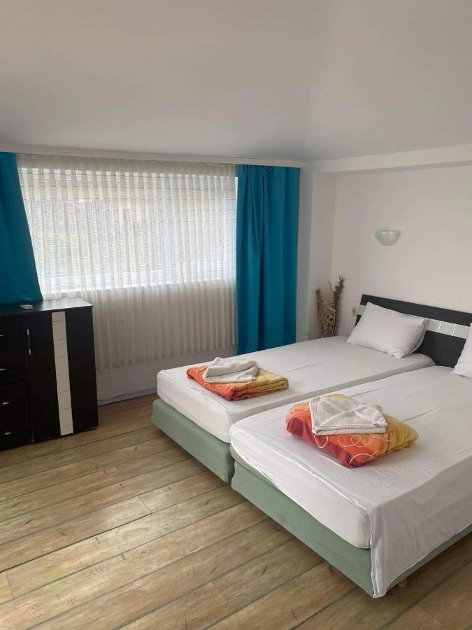 Safo Apartments&Rooms Sozopol Buitenkant foto