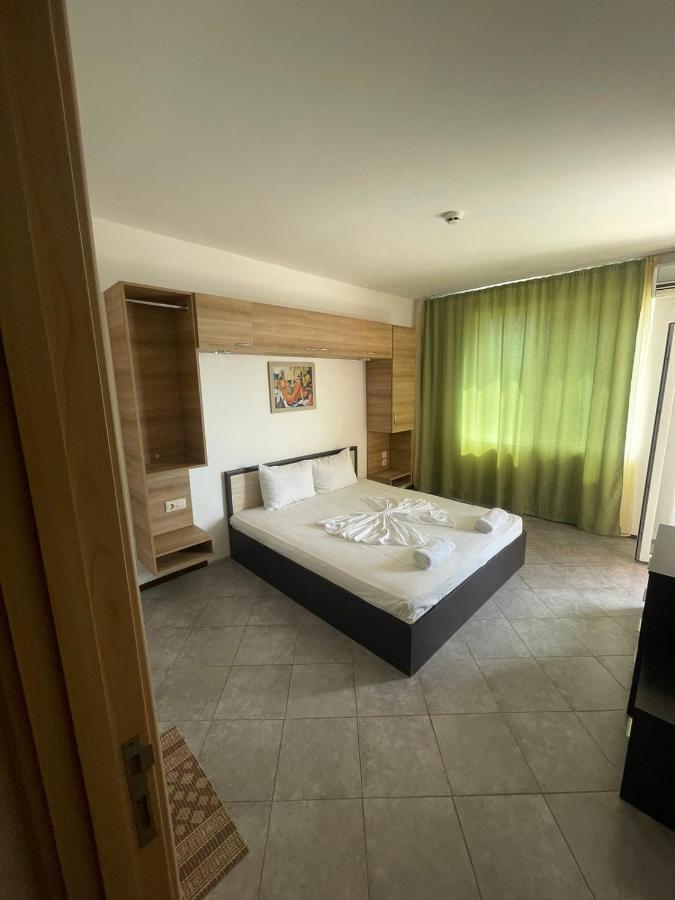 Safo Apartments&Rooms Sozopol Buitenkant foto