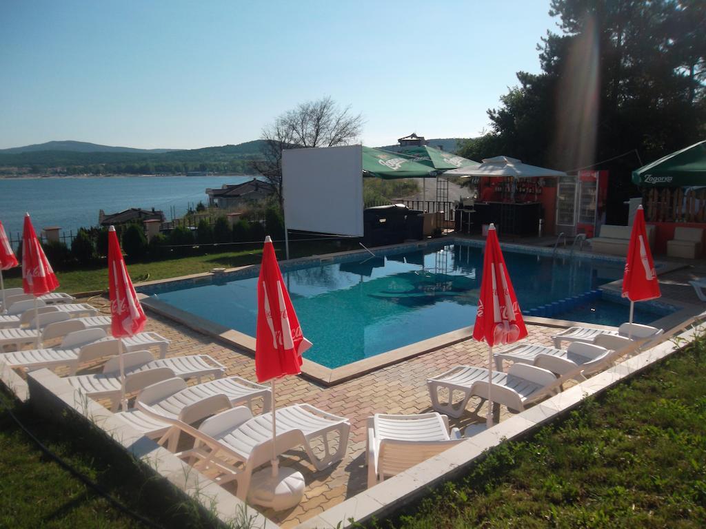 Safo Apartments&Rooms Sozopol Kamer foto