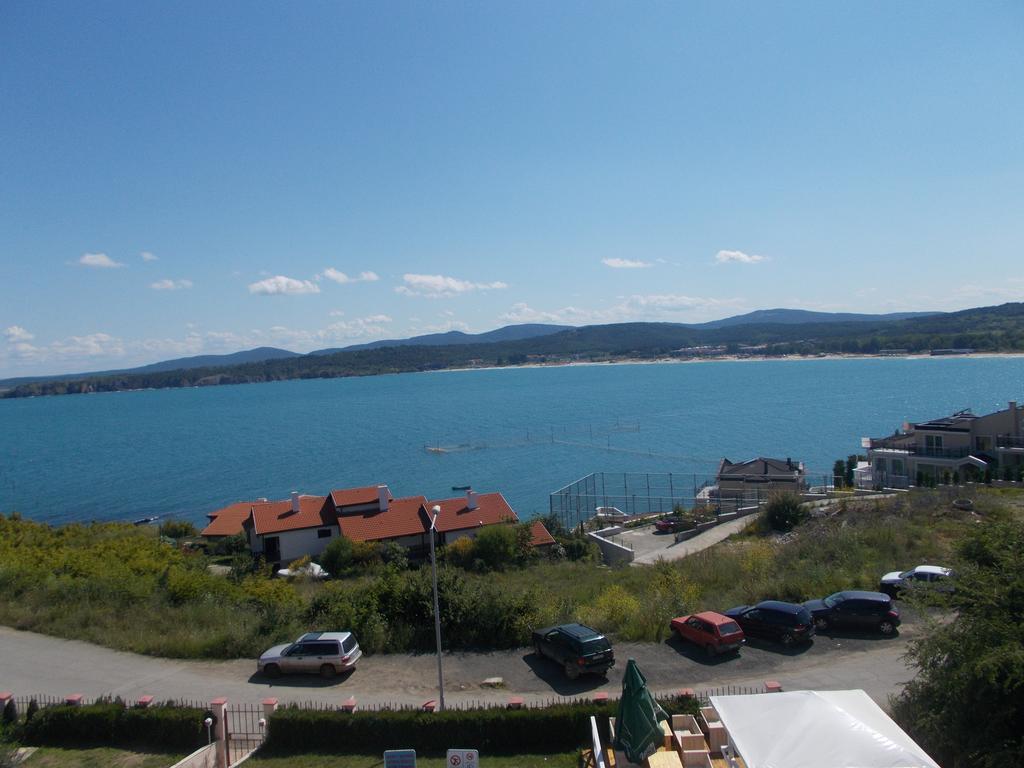 Safo Apartments&Rooms Sozopol Buitenkant foto