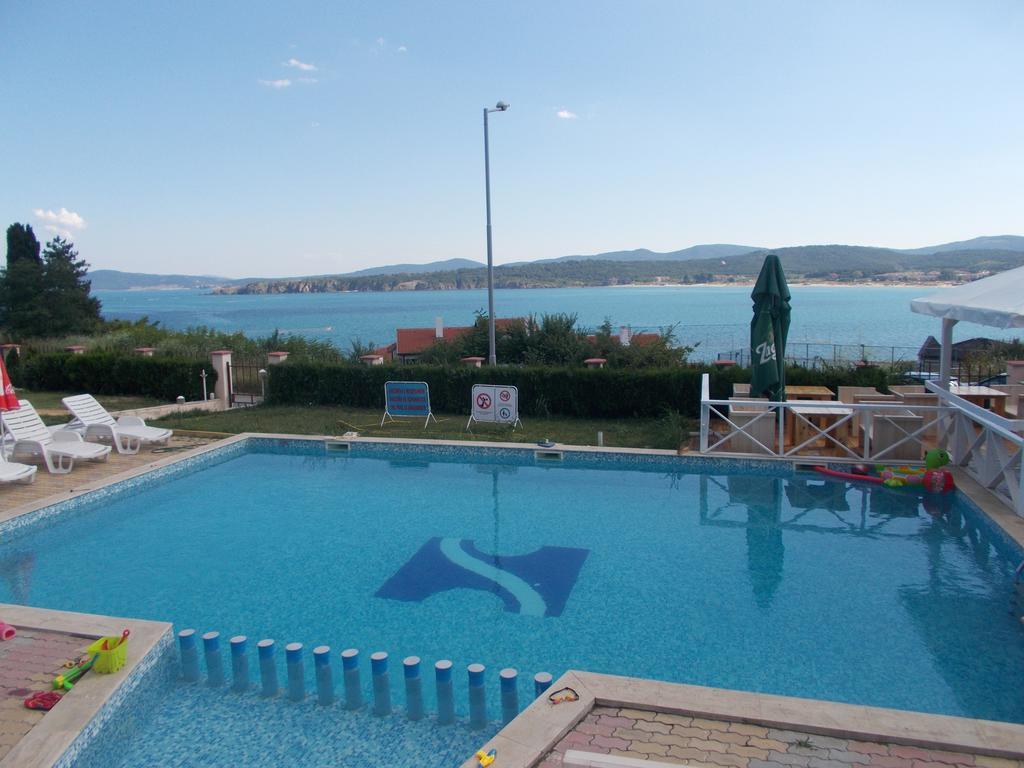 Safo Apartments&Rooms Sozopol Buitenkant foto