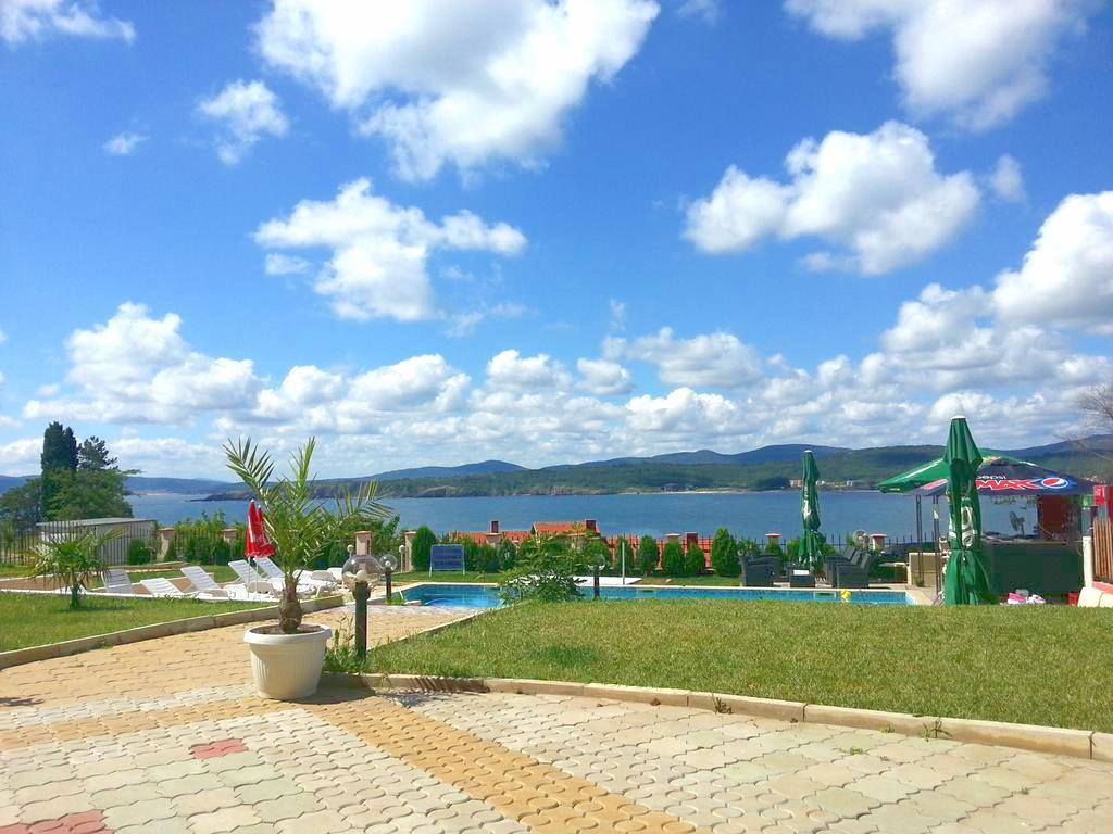 Safo Apartments&Rooms Sozopol Buitenkant foto