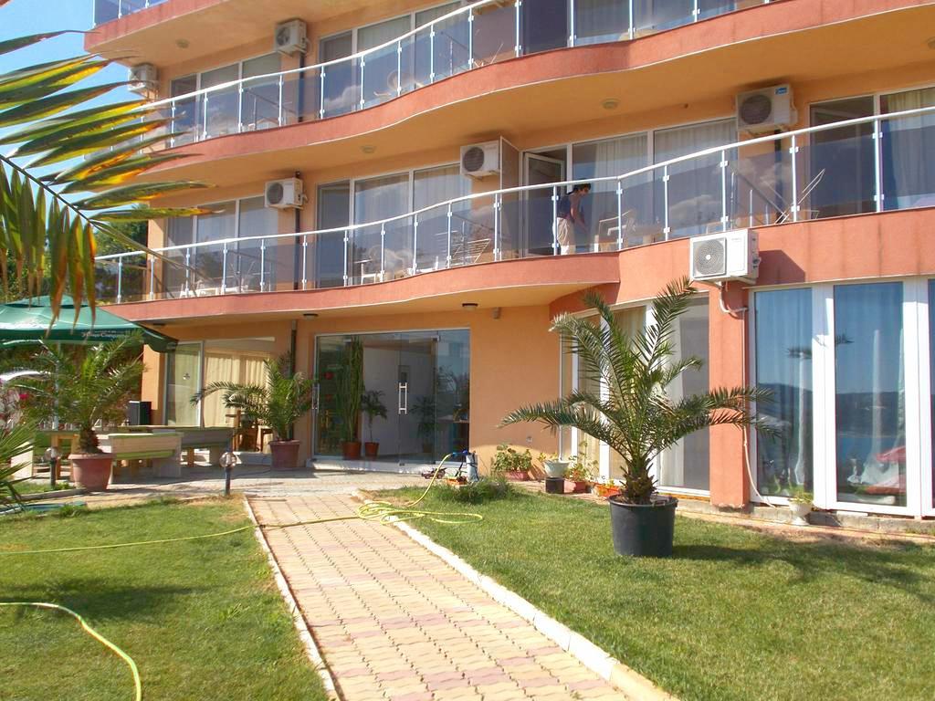 Safo Apartments&Rooms Sozopol Buitenkant foto