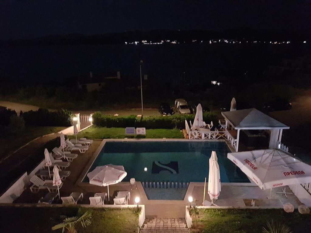 Safo Apartments&Rooms Sozopol Buitenkant foto